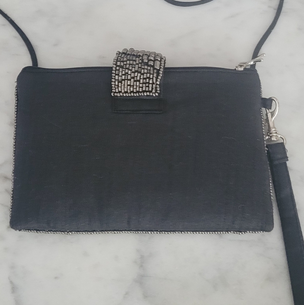 Elegant Black and Silver Beaded Clutch - Picture 2 of 4